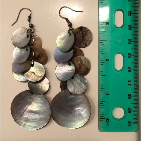 Chic Multi-Disc Shell Earrings - Picture 3 of 4